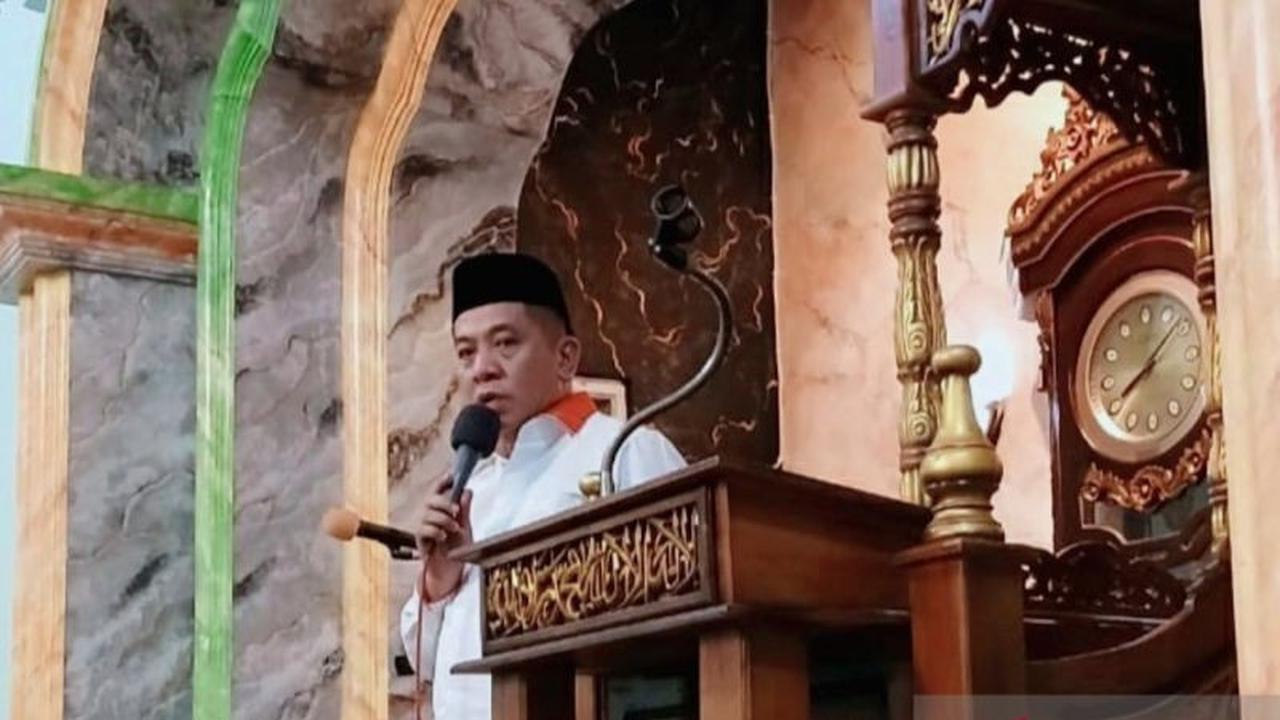 Bupati Karawang Tutup Rangkaian Tarawih Keliling Karawang dengan Peringatan Nuzulul Qur'an