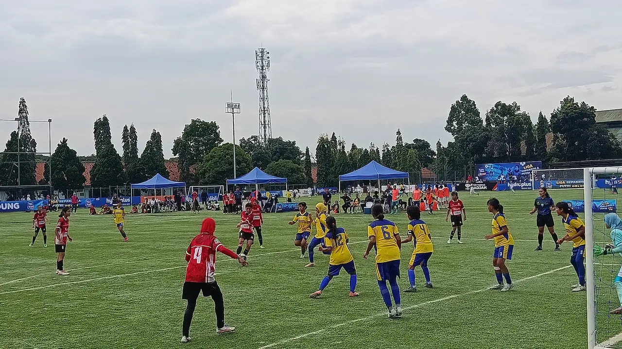 Liga putri Hydroplus Soccer League