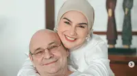 Irish Bella dan ayahnya, Johan De Beule. (Instagram @debeulejohan2018)