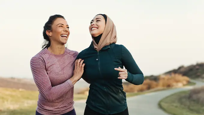 Tips Memilih Olahraga Ringan untuk Jadwal Kerja Tak Teratur [Dok/freepik.com]