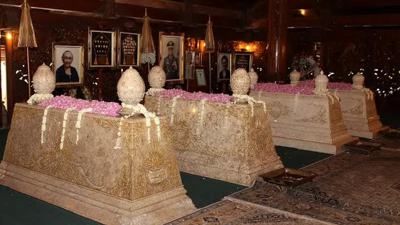 Makam Soeharto di Astana Giribangun