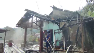 Aksi Heroik Anak di Sukabumi Selamatkan Orang Tua dari Kebakaran