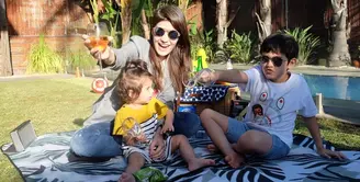 (Instagram/carissa_puteri)