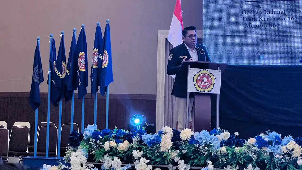 Alexander Waas resmi terpilih sebagai Ketua Karang Taruna Provinsi Maluku dalam Temu Karya Karang Taruna Provinsi Maluku yang digelar di Santika Premiere Hotel, Kecamatan Sirimau, Kota Ambon, Sabtu (21/2/2026) (Istimewa)