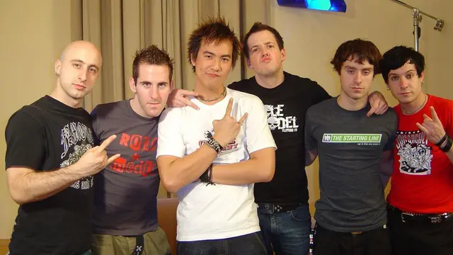 Daniel Mananta bersama penyanyi dan band papan atas dunia (Instagram/vjdaniel)