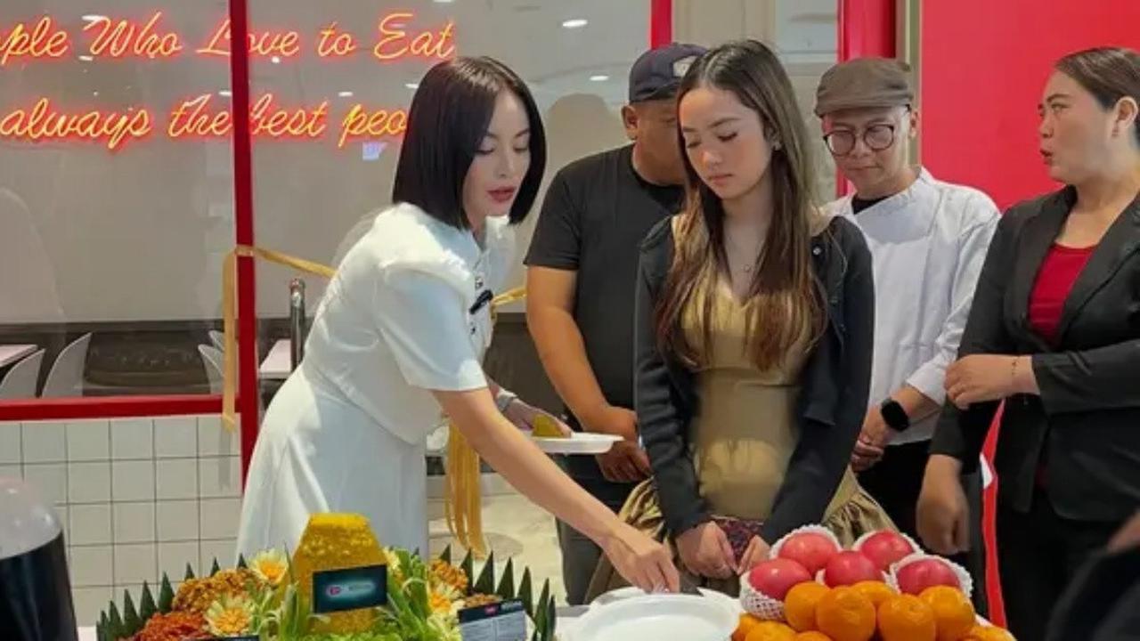 Foto Dearly Djoshua dan Putrinya yang Jarang Terekspos, Ibu-Anak yang Penuh Visual