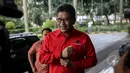 Sekjen PDIP Hasto Kristianto saat mendatangi Kantor Kemenkumham, Jakarta, Rabu (6/5/2015). Kedatangan Hasto untuk menyerahkan susunan Kepengurusan DPP PDIP periode 2015-2020 kepada Menkumham. (Liputan6.com/ Faizal Fanani)
