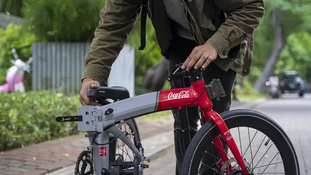 Ecosmo Z8 Coca-Cola Edition.