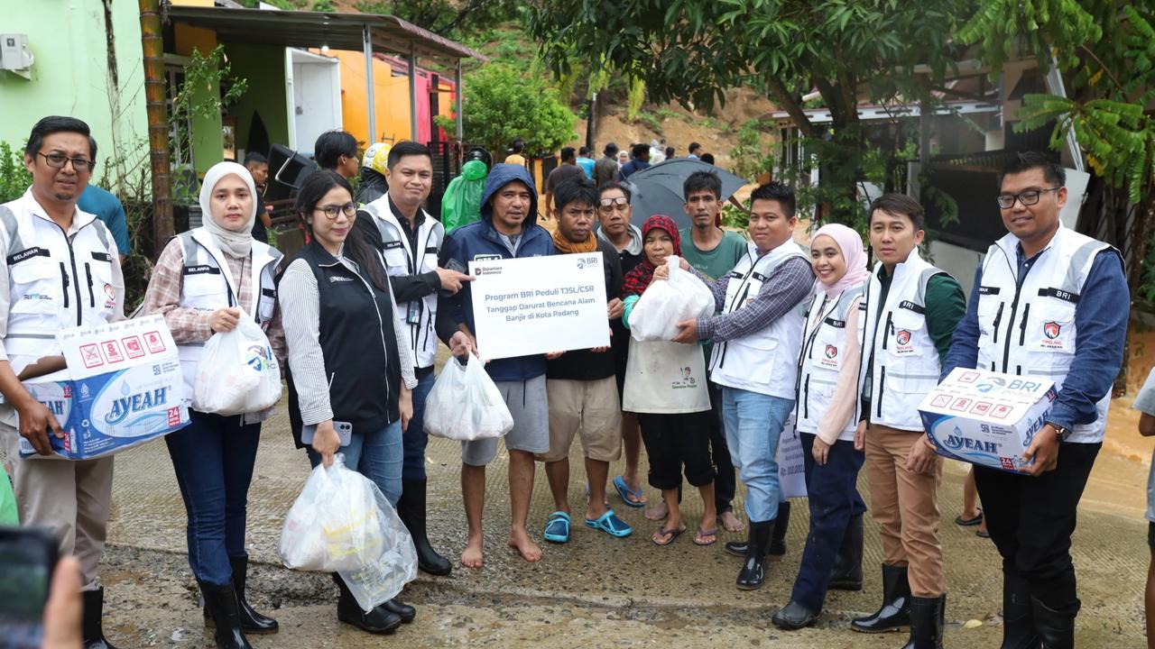 BRI Peduli Tanggap Bencana Salurkan Bantuan untuk Korban Banjir Bandang Sumatra