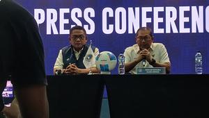 Konferensi pers PSSI di Menara Mandiri, Jakarta, Selasa (16/12/2025) malam dihadiri dua anggota Exco, Endri Erawan dan Sumardji. (Bola.com/Hery Kurniawan)