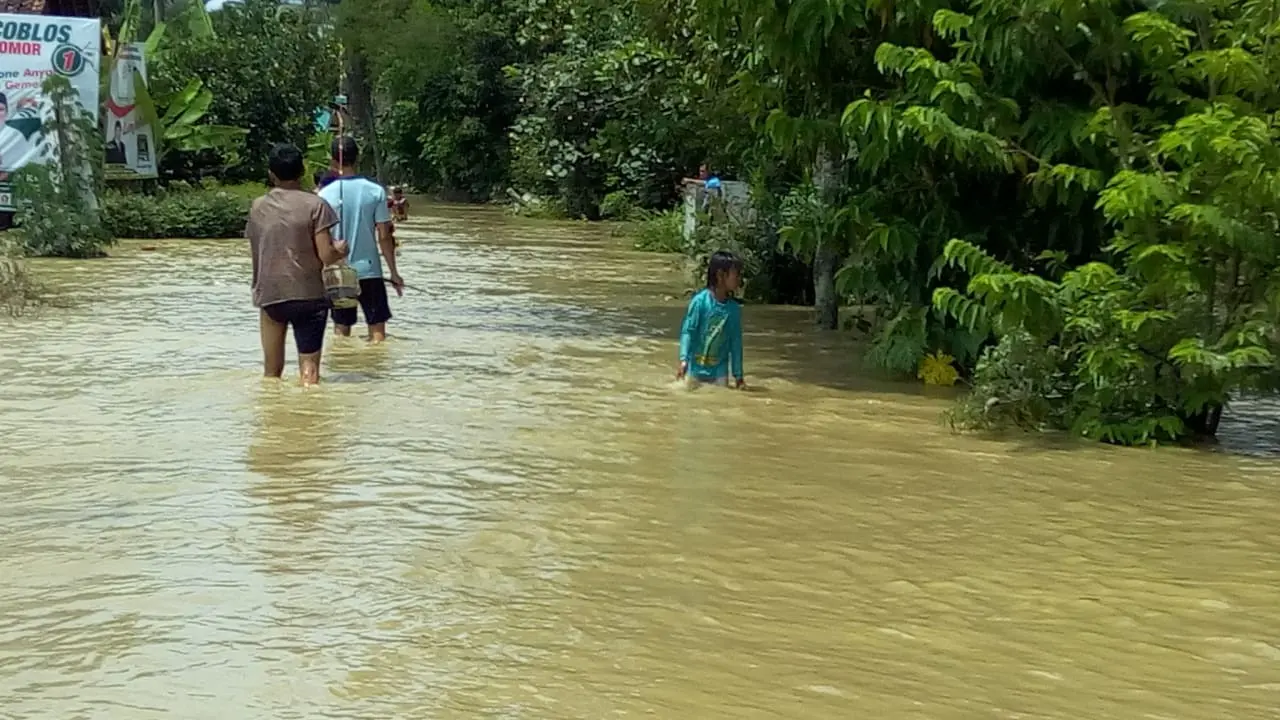 Banjir melanda tujuh desa di Purbalingga, ratusan jiwa mengungsi. (Foto: Liputan6.com/Rudal Afgani)