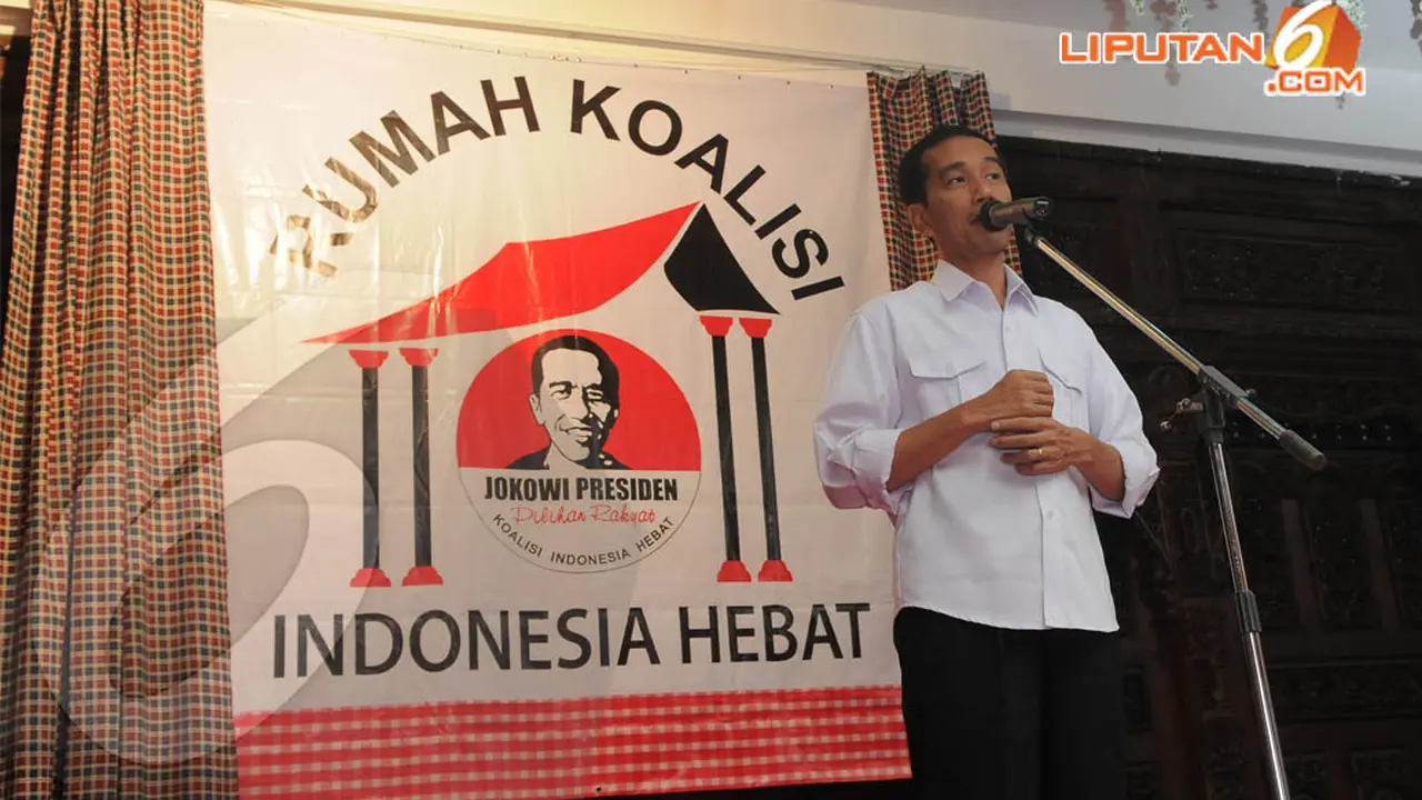 [FOTO] Jokowi dan Mooryati Soedibyo Bikin Rumah Koalisi ?