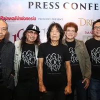 Grup musik legendaris God Bless dipercaya menjadi band pembuka acara JogjaRockarta Rock Festival 2017. Ahmad Albar vokalis God Bless mengaku tak sabar menjadi band pembuka yang akan menghadirkan Dream Theater. (Bambang E. Ros/Bintang.com)