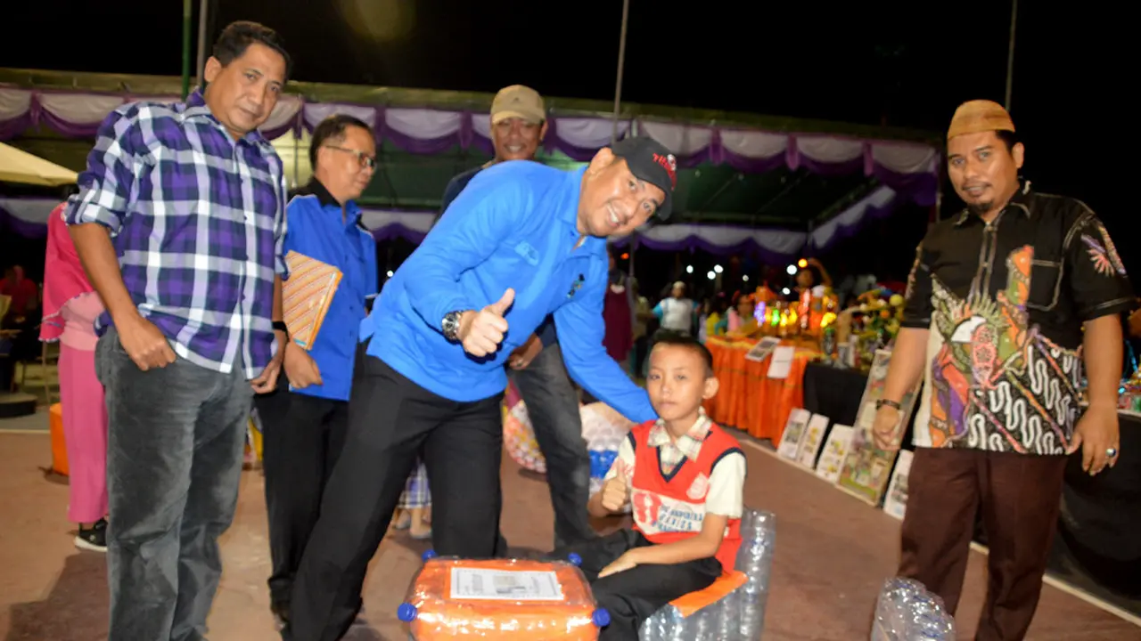 Kursi Botol Plastik