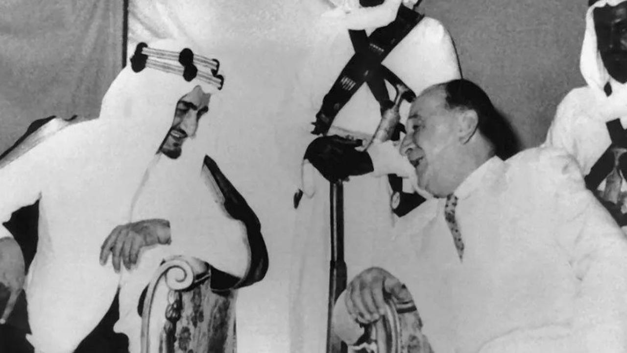 Raja Faisal dan PM Libanon tahun 1957