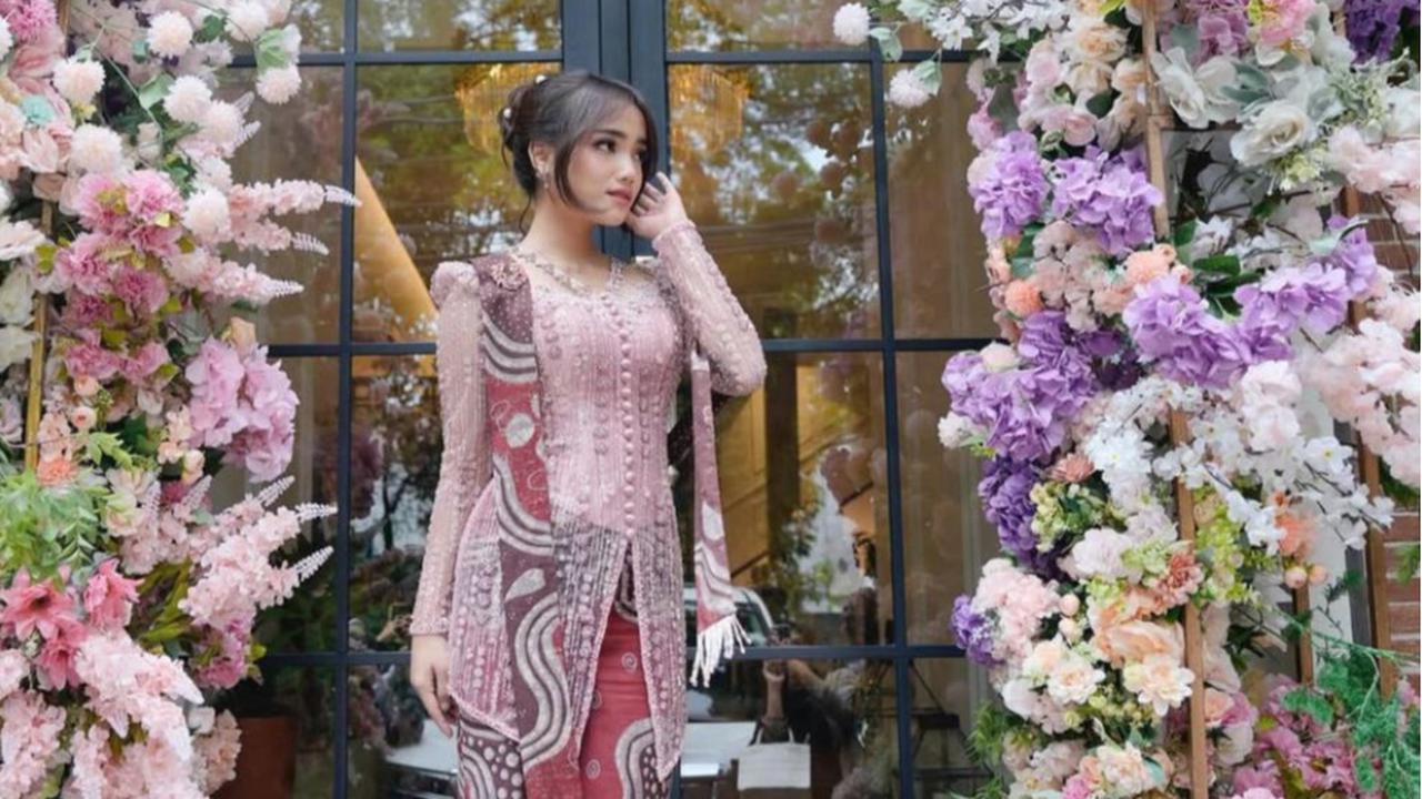 Model Rok Kebaya Modern Fuji An yang Bakal Jadi Tren Baru di 2025, Wajib Dicoba!