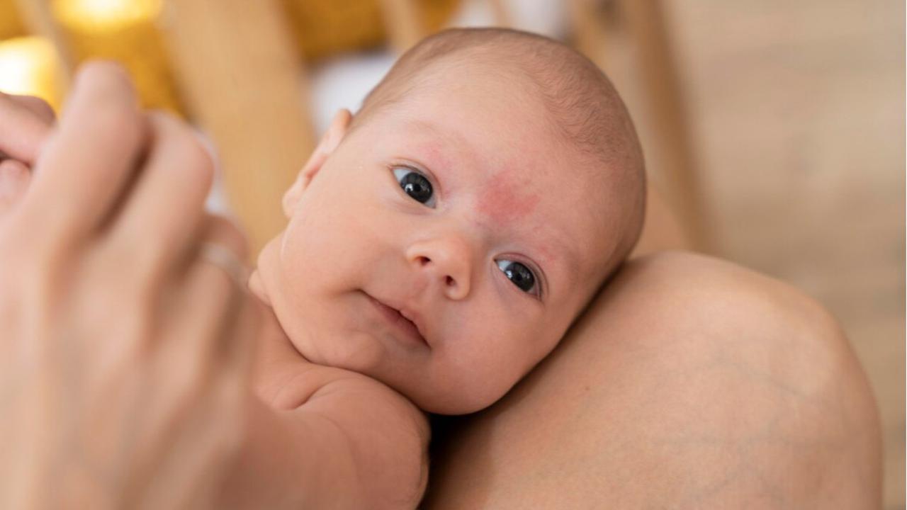 Menggunduli Rambut Bayi: Tradisi yang Perlu Dipertimbangkan atau Ditinggalkan?