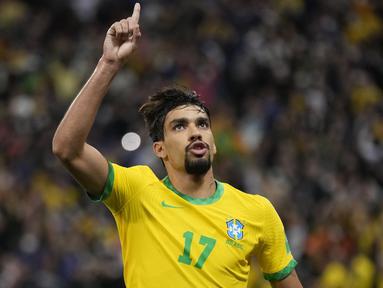 Brasil sukses meraih kemenangan atas tamunya Kolombia lewat gol semata wayang Lucas Paqueta. Hasil tersebut membuat tim Samba semakin kokoh di puncak klasemen Kualifikasi Piala Dunia 2022 zona Conmebol dengan raihan 34 poin. (AP/Andre Penner)
