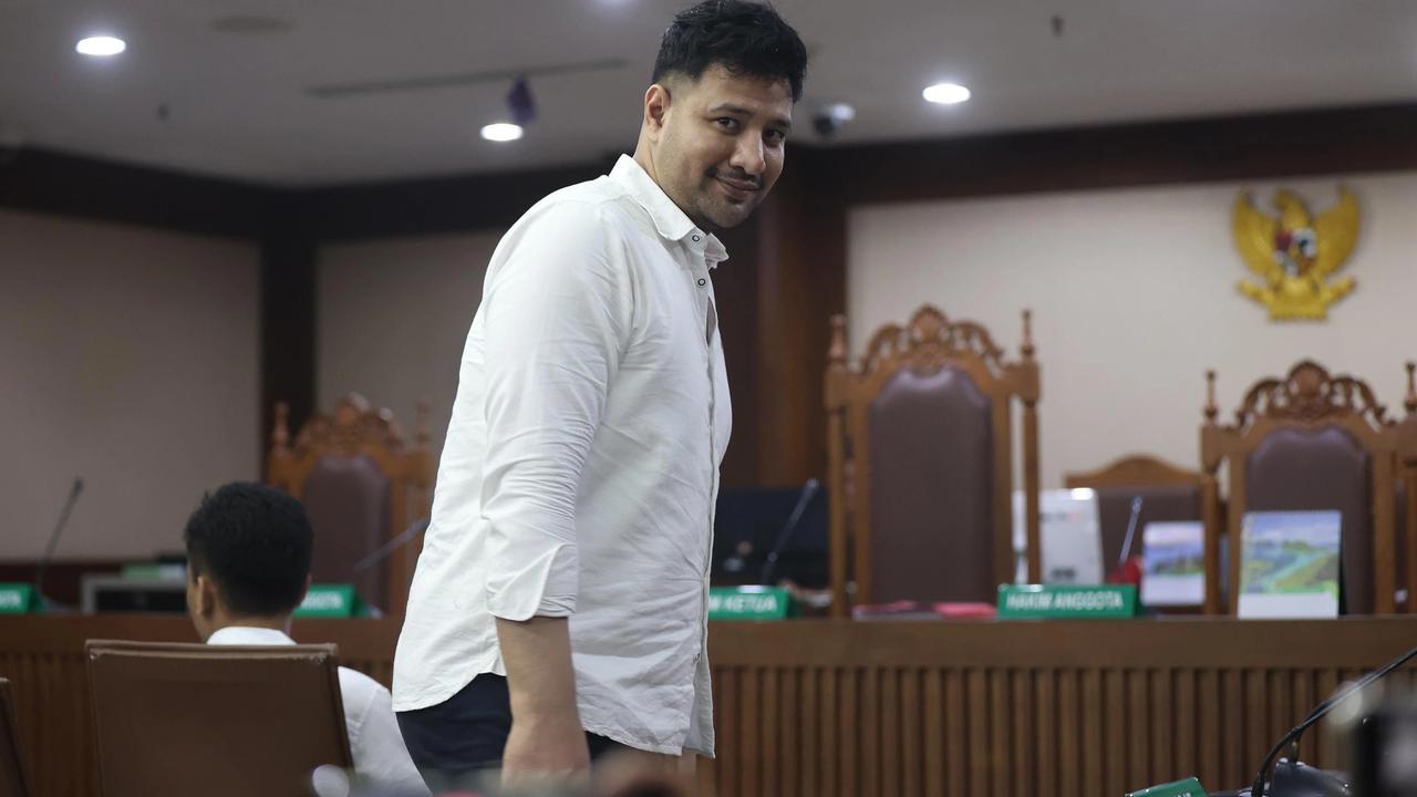 FOTO; FOTO: Ammar Zoni Divonis Tujuh Tahun Penjara dalam Kasus Narkotika Rutan Salemba