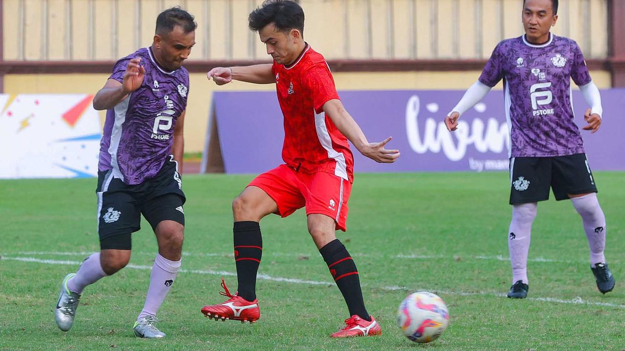 FOTO: Colossus FC Juara Celebrity Trofeo Cup 2025, Rizky Nazar Jadi Penentu Kemenangan