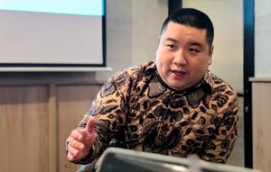 Dokter spesialis andrologi Christian Christoper Sunnu dari Eka Hospital Grand Family Pantai Indah Kapuk (PIK) dalam temu media di Jakarta, Selasa (16/12/2025). Foto: Liputan6.com/Ade Nasihudin.