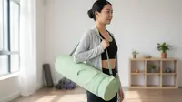 Nggak Cuma Fungsional, Ini Tas Yoga Mat Terbaik yang Bikin Gaya Olahraga Makin Kece