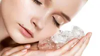 Sebenarnya apa sajakah manfaat es batu untuk wajah?