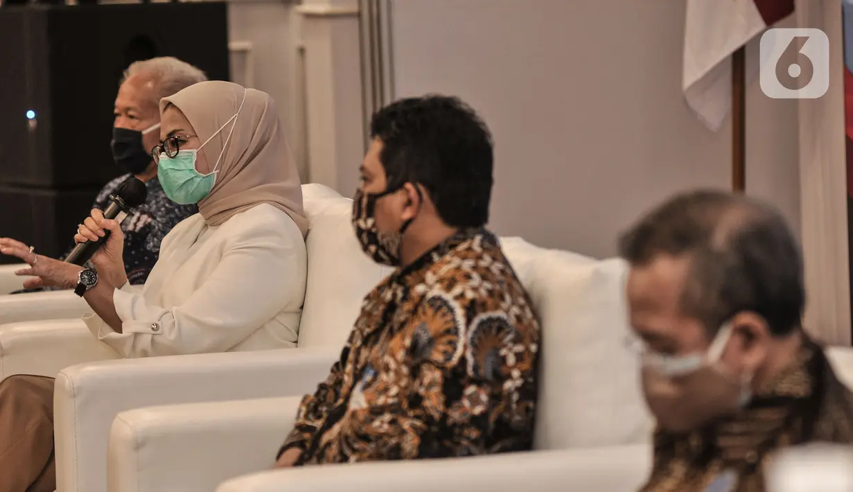 Kepala BPOM Penny Lukito saat konferensi pers terkait hasil uji klinis obat untuk Covid-19 dari UNAIR di Kantor BPOM, Jakarta, Rabu (19/8/2020). Penny Lukito menyatakan hasil uji klinis tahap tiga obat Covid-19 dari Universitas Airlangga (UNAIR) belum valid. (merdeka.com/Iqbal S. Nugroho)