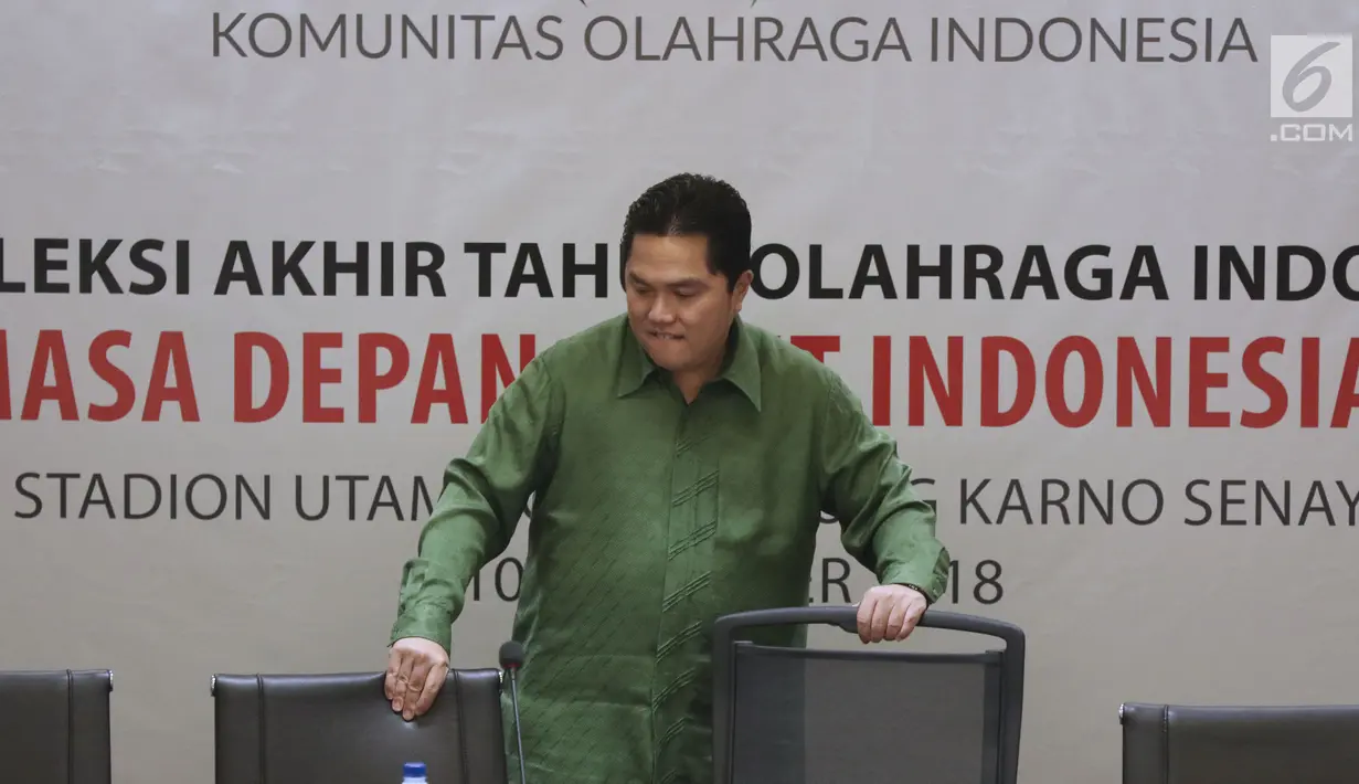 Ketua Umum KOI, Erick Thohir saat menjadi pembicara kunci pada Refleksi Akhir Tahun Olahraga Indonesia di SUGBK, Jakarta, Senin (10/12). Acara Refleksi Akhir Tahun ini juga dihadiri Ketua INAPGOC Raja Sapta Oktohari. (Liputan6.com/Helmi Fithriansyah)