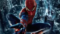Produser Marvel Studios Kevin Feige membeberkan informasi seputar jati diri Spider-Man versi Avengers.