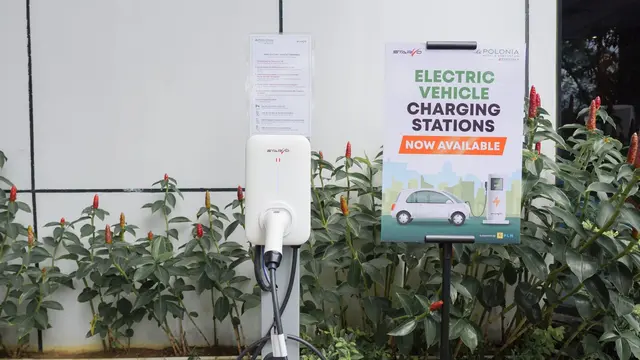 Electric Vechile (EV) Charging Station