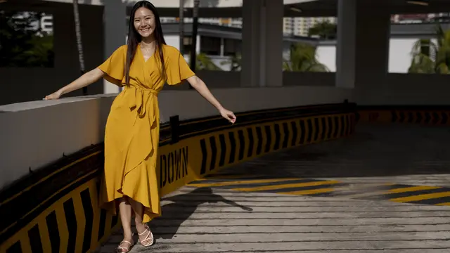 wanita juli bersemangat positif