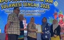 Kemenkum Sulteng Serahkan Sertifikat Merek IKM, Perkuat Daya Saing Produk Lokal di Expo 2025