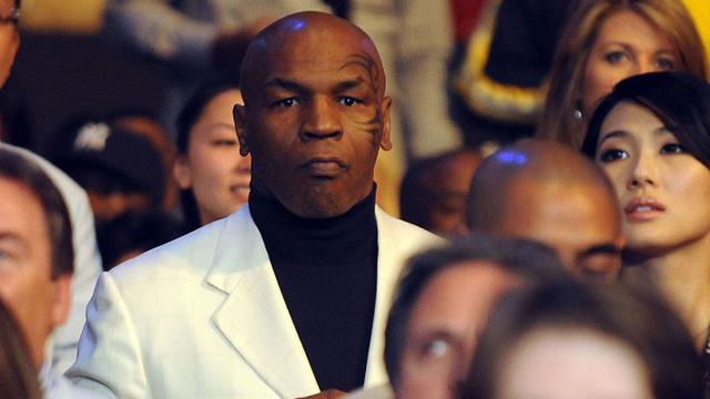Mike Tyson Saya Masih Bisa Hajar Mayweather Pacquiao Bola Liputan6 Com