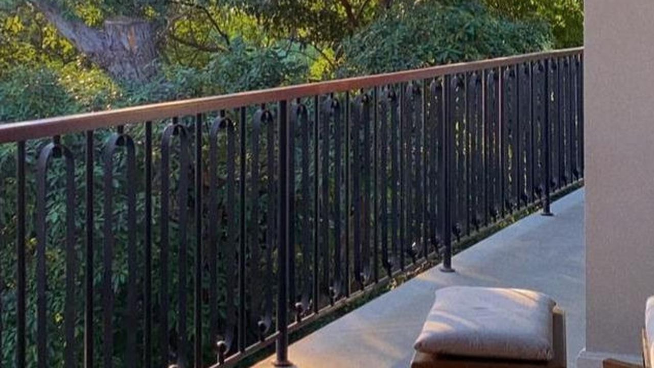 Balkon Lantai 2