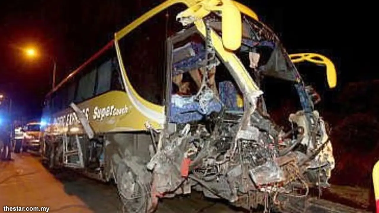 busmautmalaysia-130823a.jpg