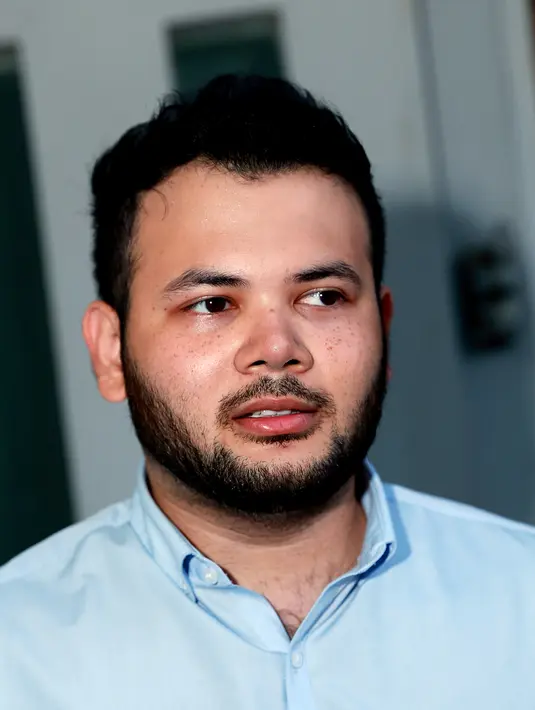 Ridho pun menjelaskan tidak mungkin musik bisa disamakan jika seseorang benar berkarya, karena pastinya ada ciri khas dari orang tersebut, kecuali seseorang tersebut benar menjiplak. (Wimbarsana/Bintang.com)