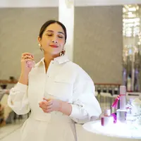 Nagita Slavina memerhatikan aroma tubuh di hari Lebaran (Buttonscarves Beauty)