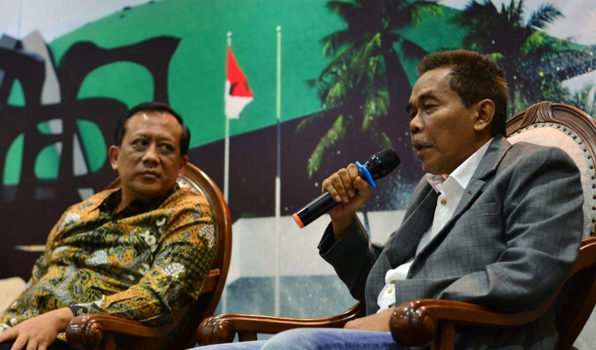 Agus mengungkapkan, melihat MK tidak konsisten. Jika dibandingkan putusan terhadap batas minimal usia dan ambang batas pencalonan presiden atau presidential threshold 20 persen.<br>