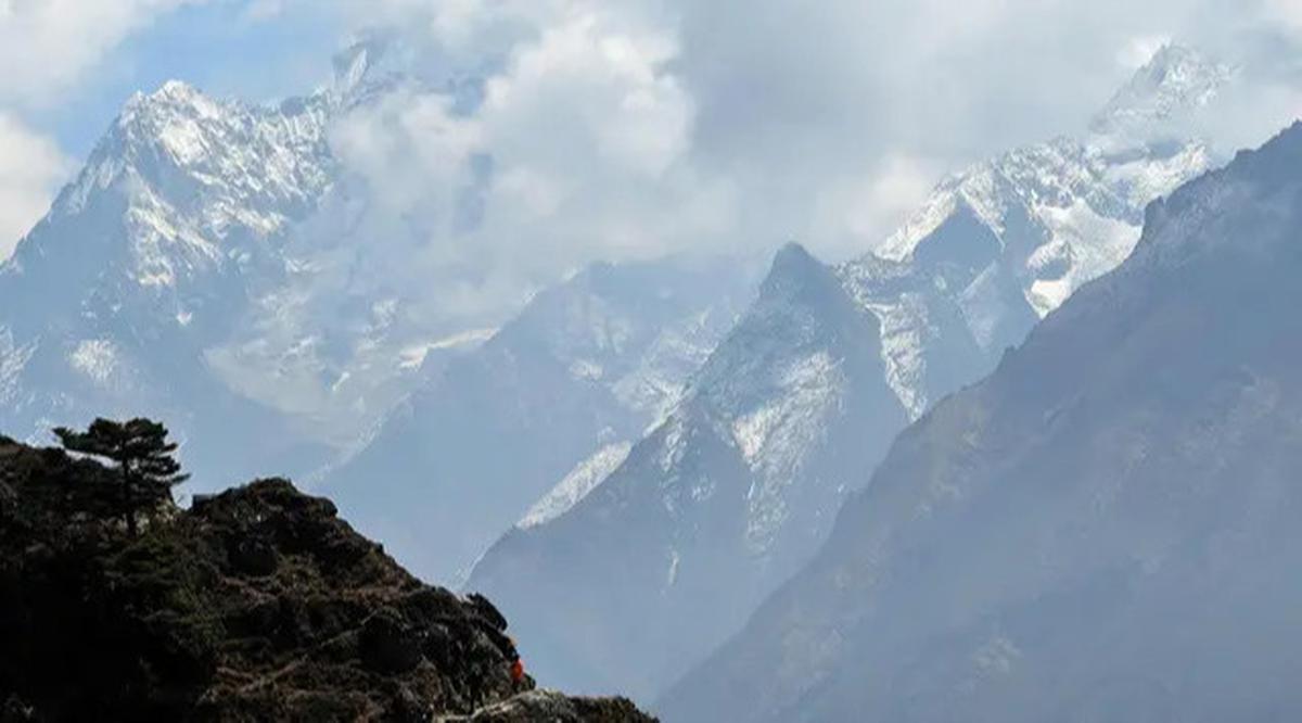 Misteri Sejarah Pendakian ke Puncak Gunung Everest, Siapa yang Pertama?