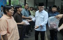 FOTO: Rayakan Iduladha, Menteri Perdagangan Salurkan 174 Hewan Kurban