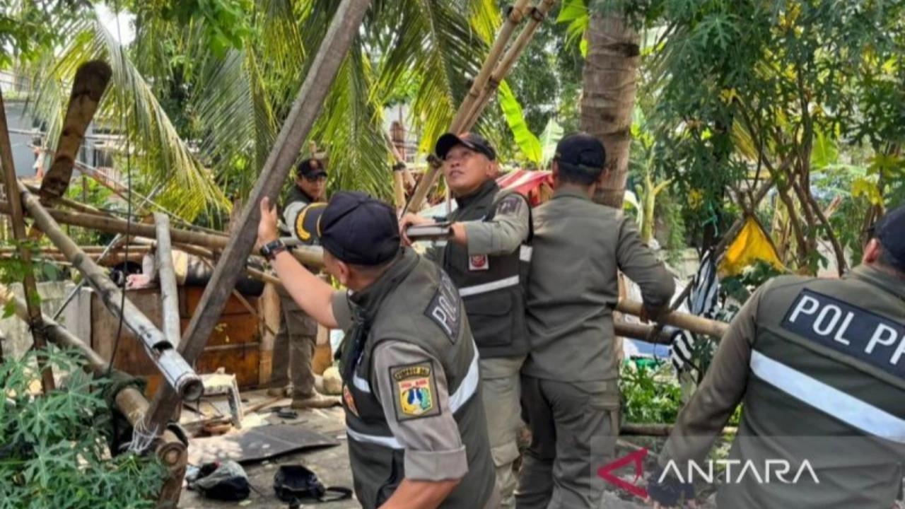 Satpol PP Jakarta Perketat Pengawasan, Pedagang Kurban di Trotoar Bakal Ditertibkan