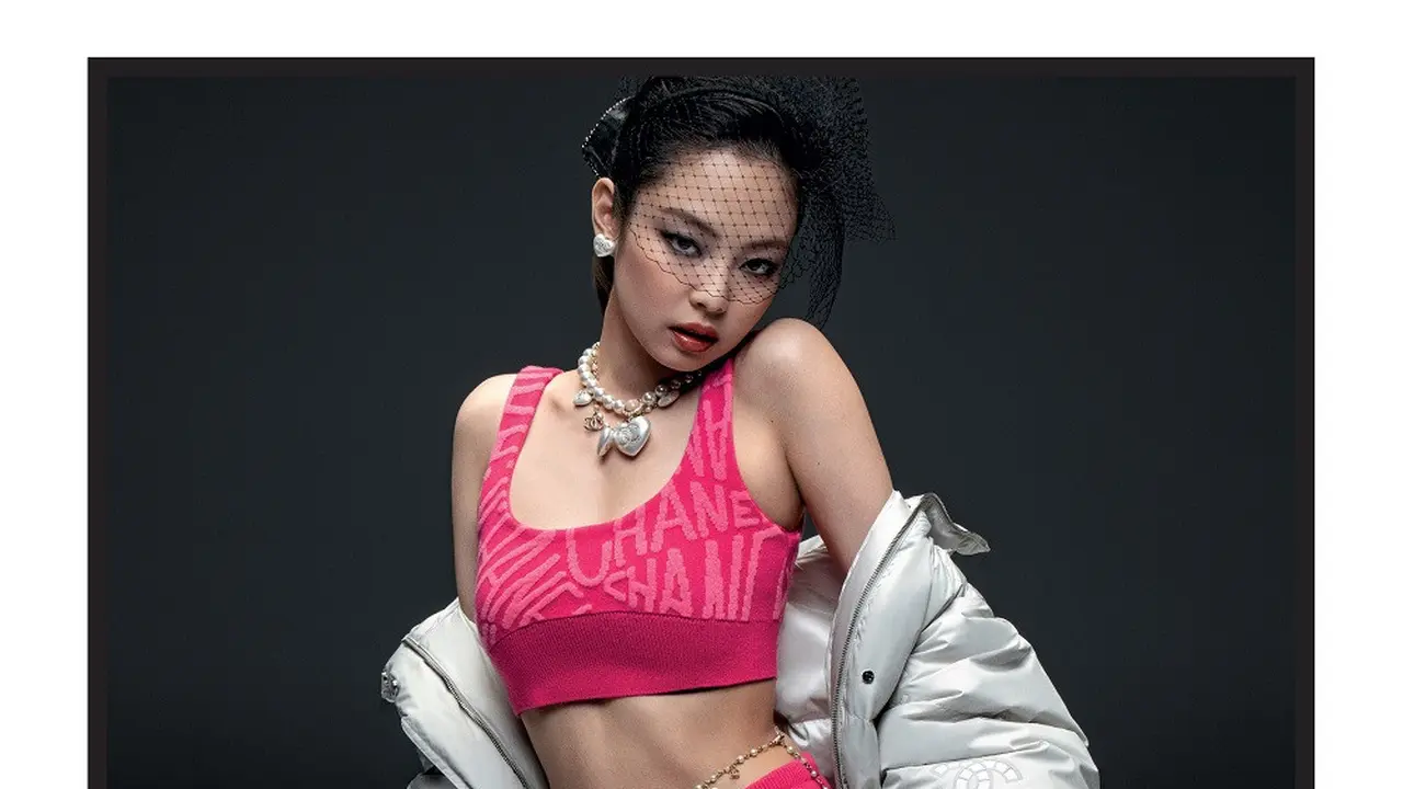 Gaya Sporty Jennie BLACKPINK Jadi Wajah Kampanye Koleksi Chanel Coco Neige 2021/22
