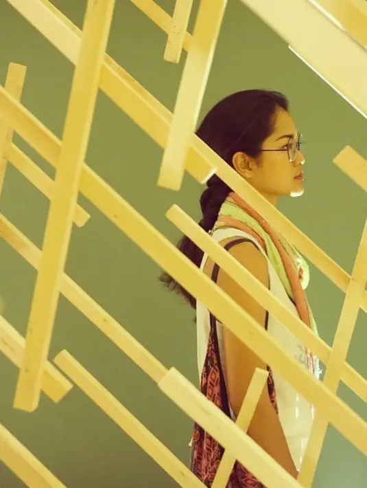 "Uniknya, satu film, lima sutradara, itu awalnya bingung tapi ternyata satu film dengan lima kepala juga bisa," kata Prisia Nasution di XXI Djakarta Teater, kawasan Menteng, Jakarta Pusat beberapa waktu lalu.(instagram/itsprisia)