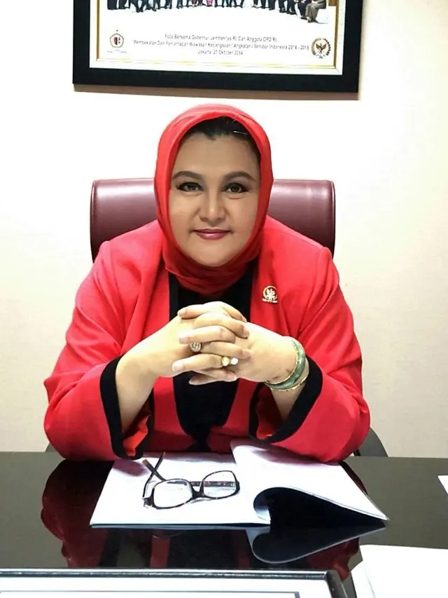 [Bintang] Emilia Contessa