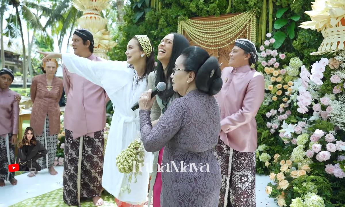 4 Tahun Dipacari Ari Irham, Taskya Namya Tangkap Buket Melati Luna Maya - Diminta Segera Menikah