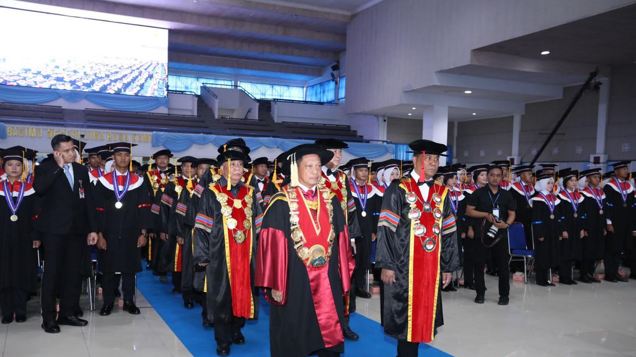 1.305 Lulusan IPDN Diwisuda, Mendagri Tito Optimis akan Perkuat Administrasi Pemerintahan
