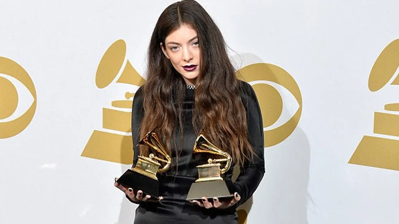lorde-grammy-140129b.jpg