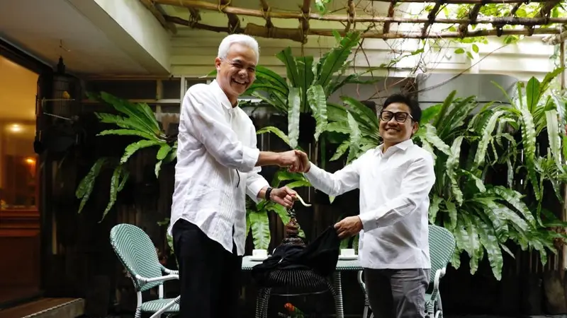 Bakal calon presiden dari PDI Perjuangan (PDIP), Ganjar Pranowo bertemu Ketua Umum PKB, Muhaimin Iskandar atau Cak Imin di Jakarta, Jumat (18/8/2023).