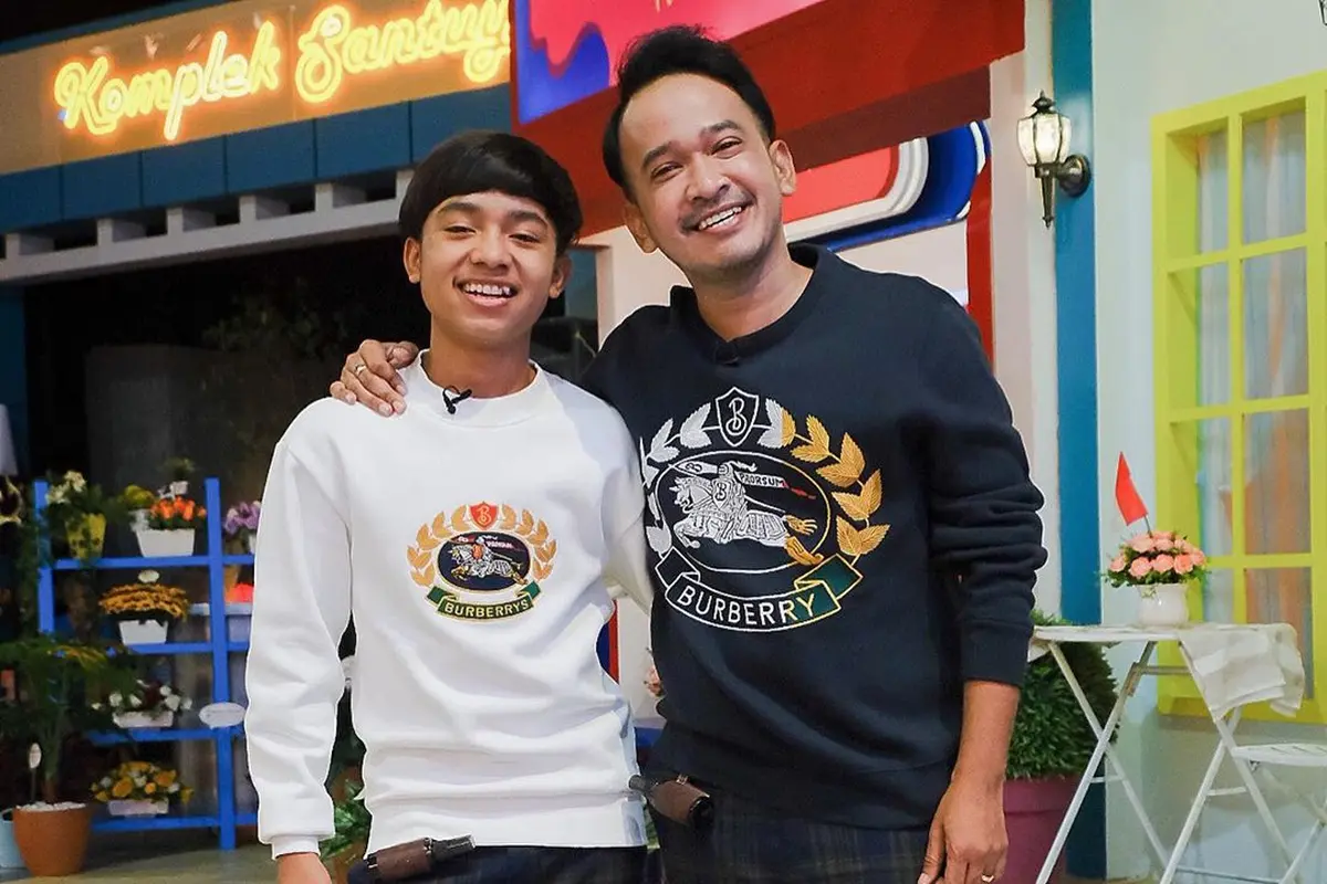 Disebut Makin Mirip, Ini 6 Potret Kebersamaan Ruben Onsu dan Betrand Peto